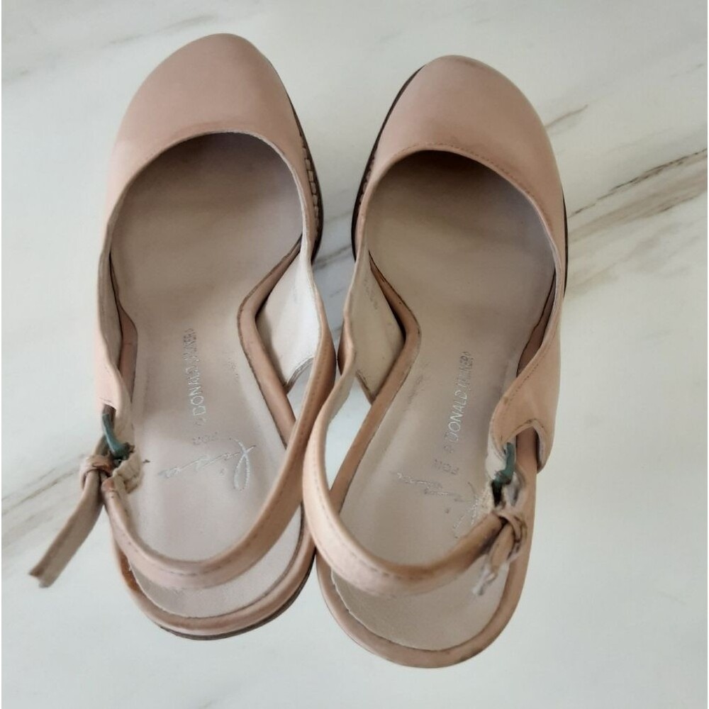 LISA for DONALD PLINER Wood Heel Stiletto Beige Platform Slingback Sz 6.5 - Picture 9 of 12